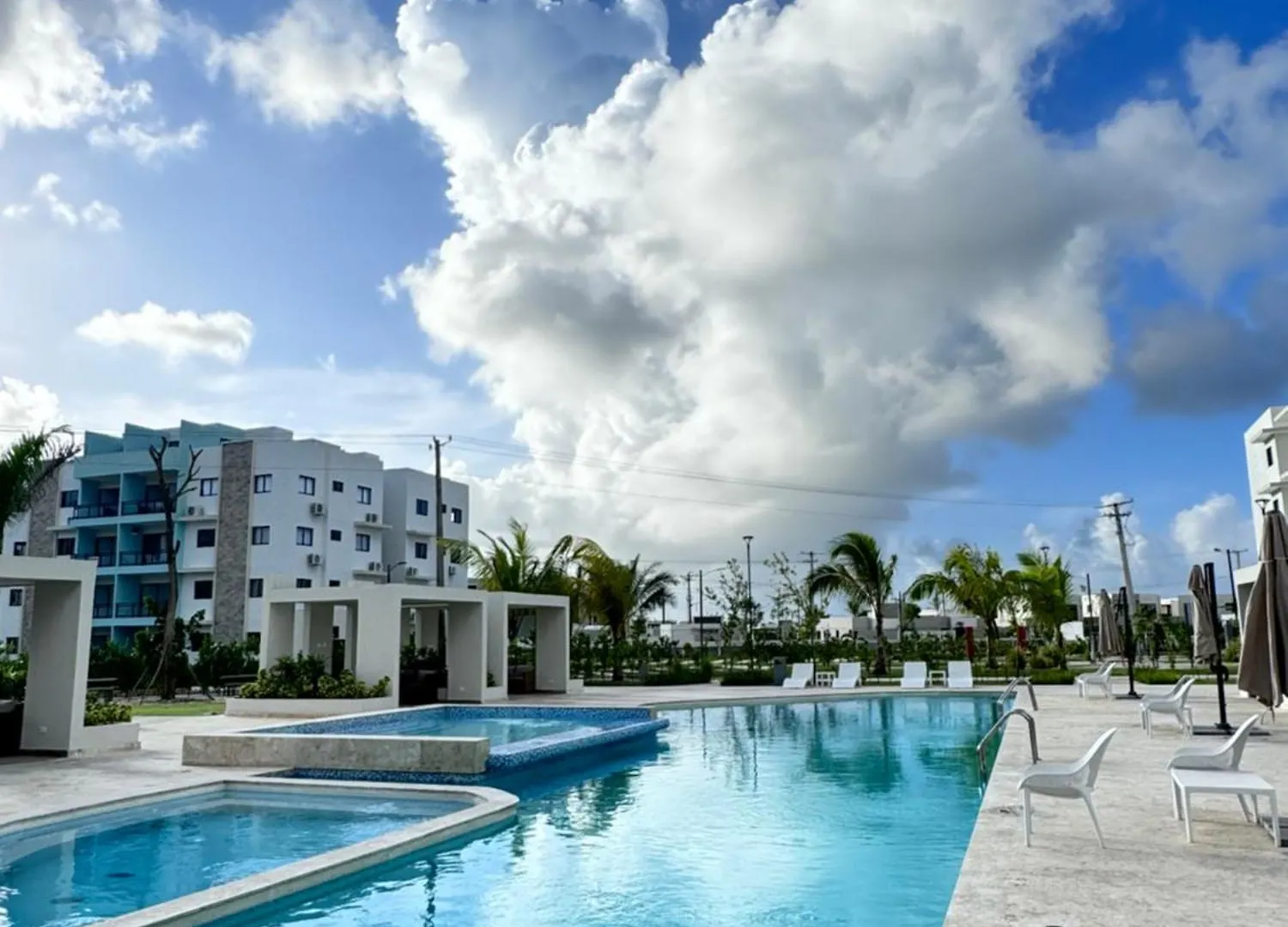 Apartamento Con Piscinas Y Amenidades In Punta Cana